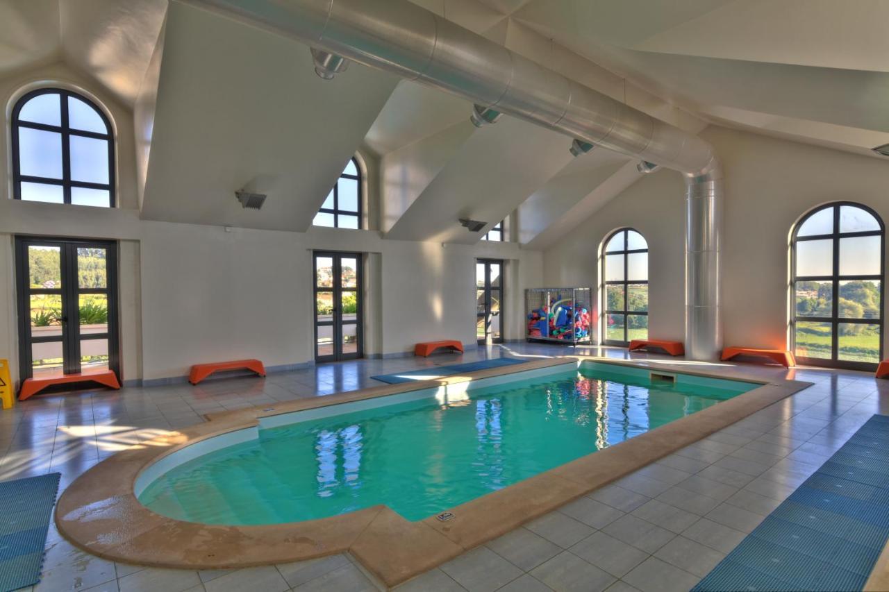 Lam Hotel Естарежа Екстериор снимка
