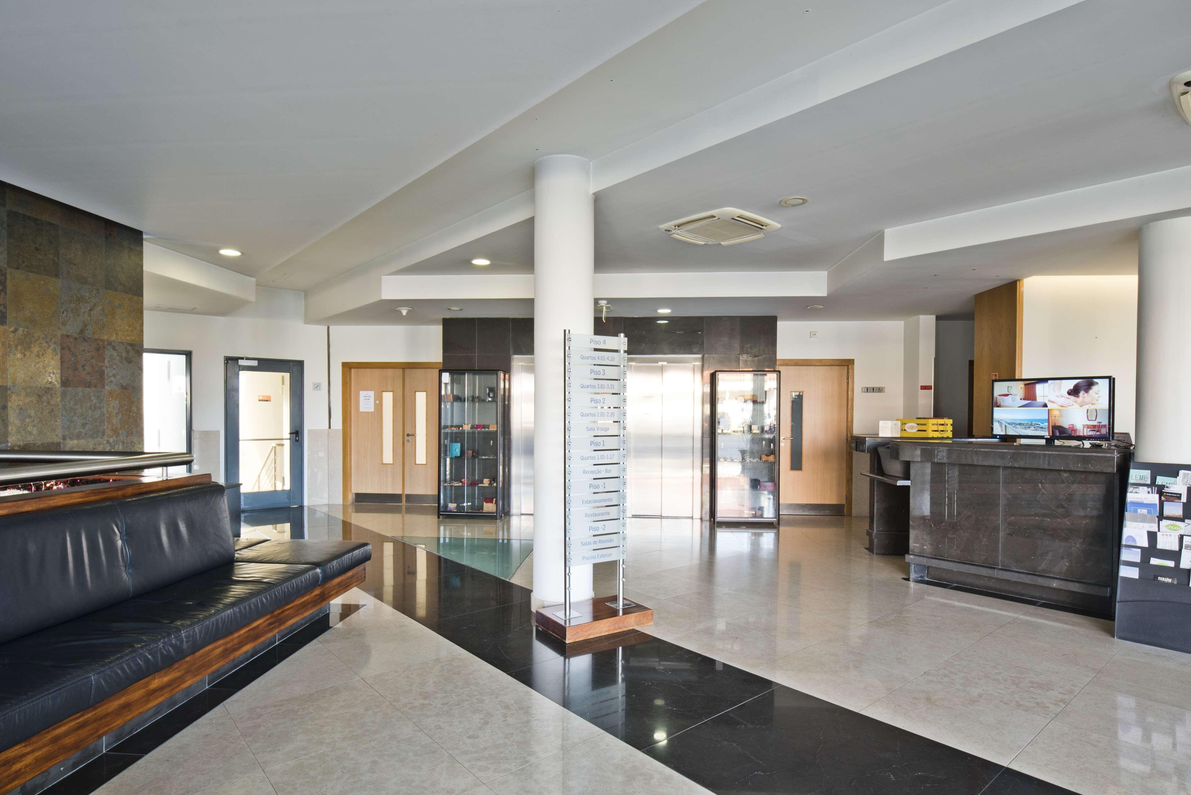 Lam Hotel Естарежа Екстериор снимка