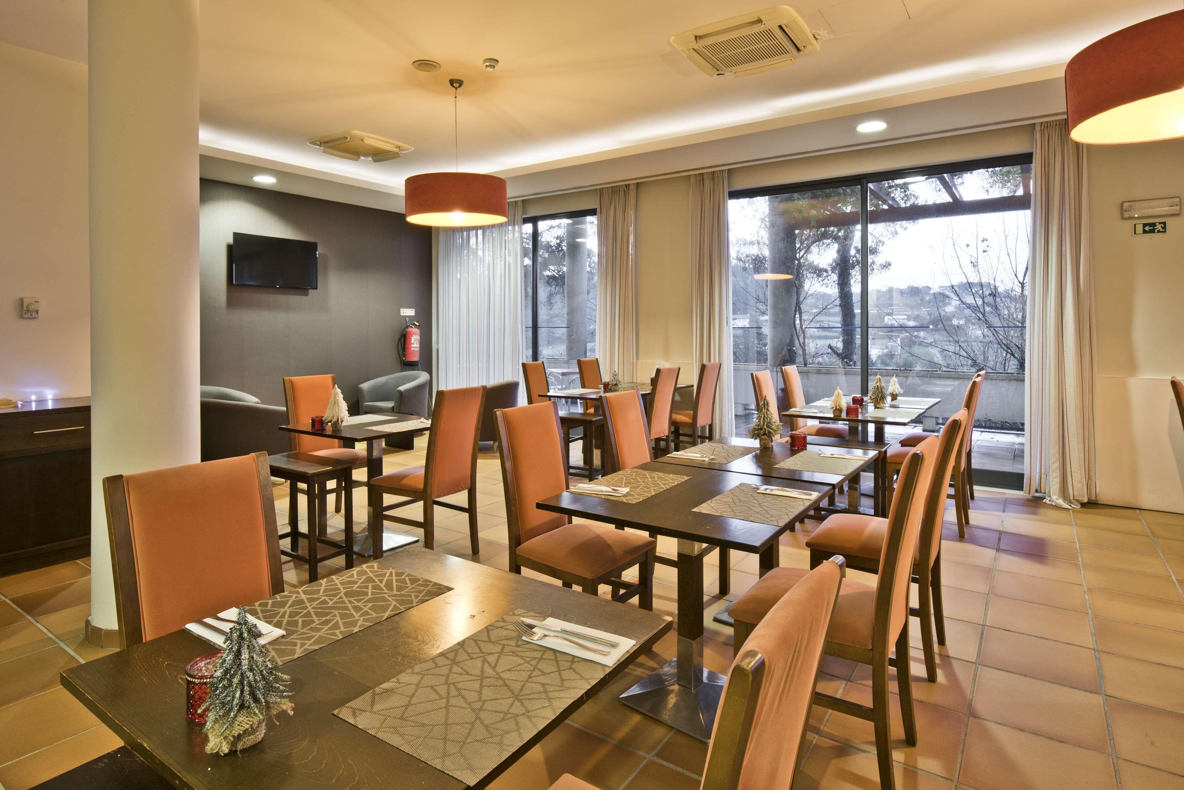 Lam Hotel Естарежа Екстериор снимка